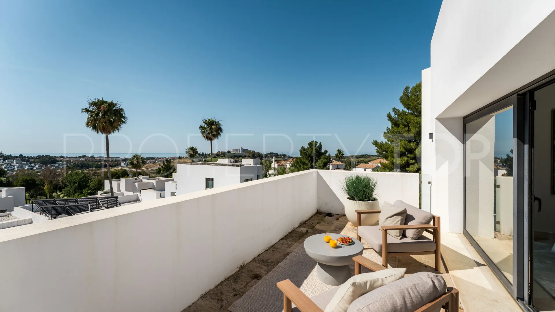 5 bedrooms villa for sale in Atalaya Fairways