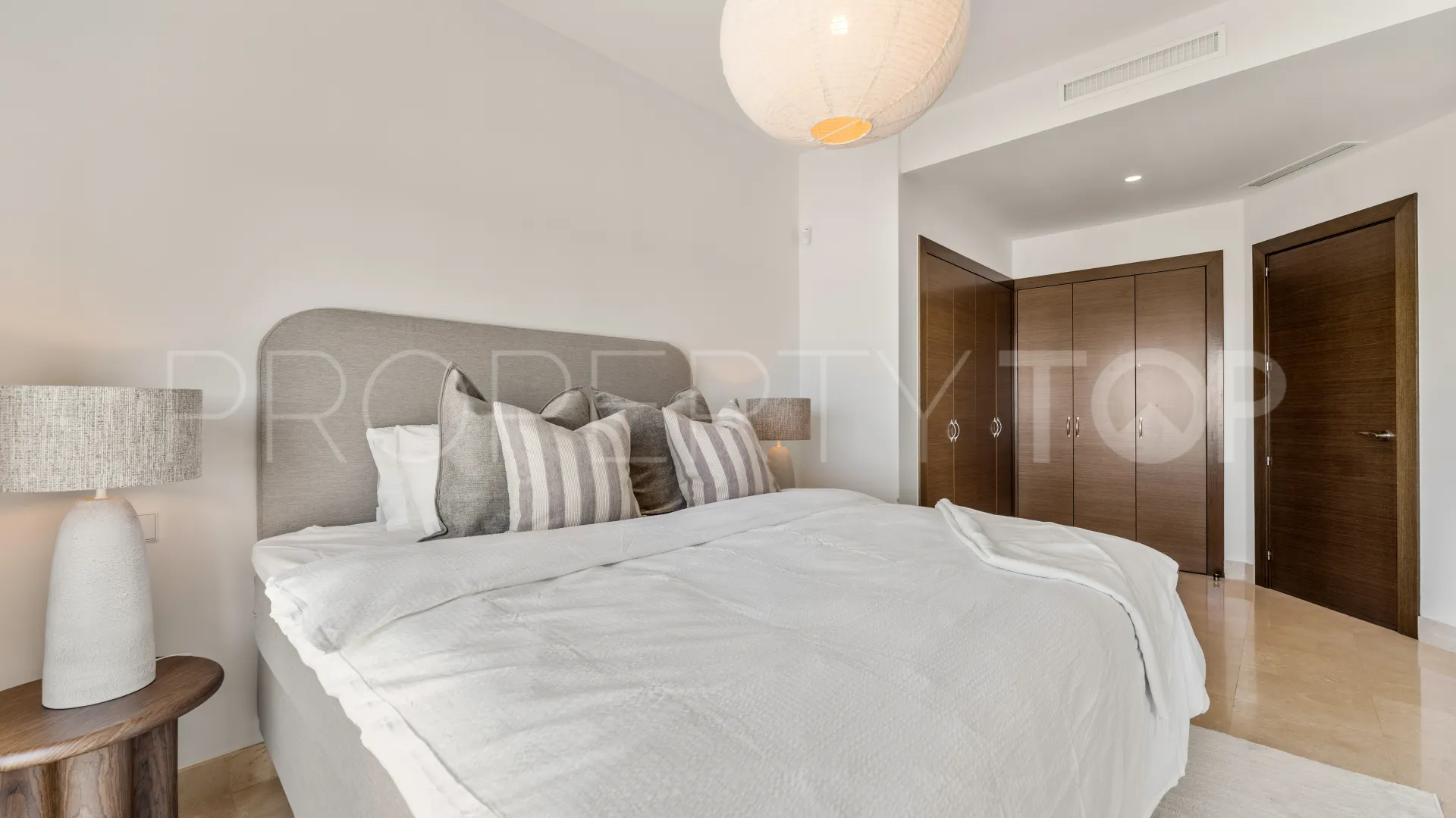 5 bedrooms villa for sale in Atalaya Fairways