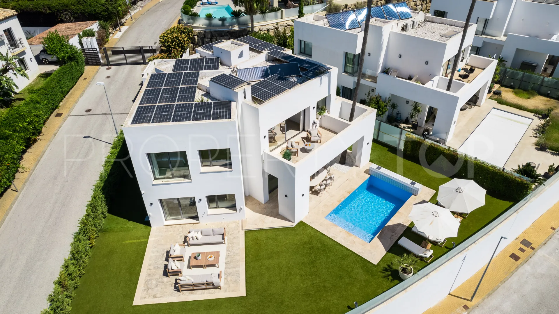 5 bedrooms villa for sale in Atalaya Fairways