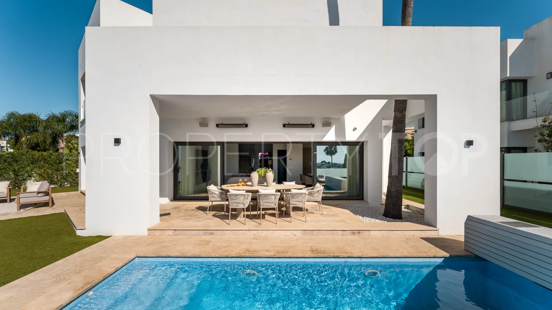 5 bedrooms villa for sale in Atalaya Fairways