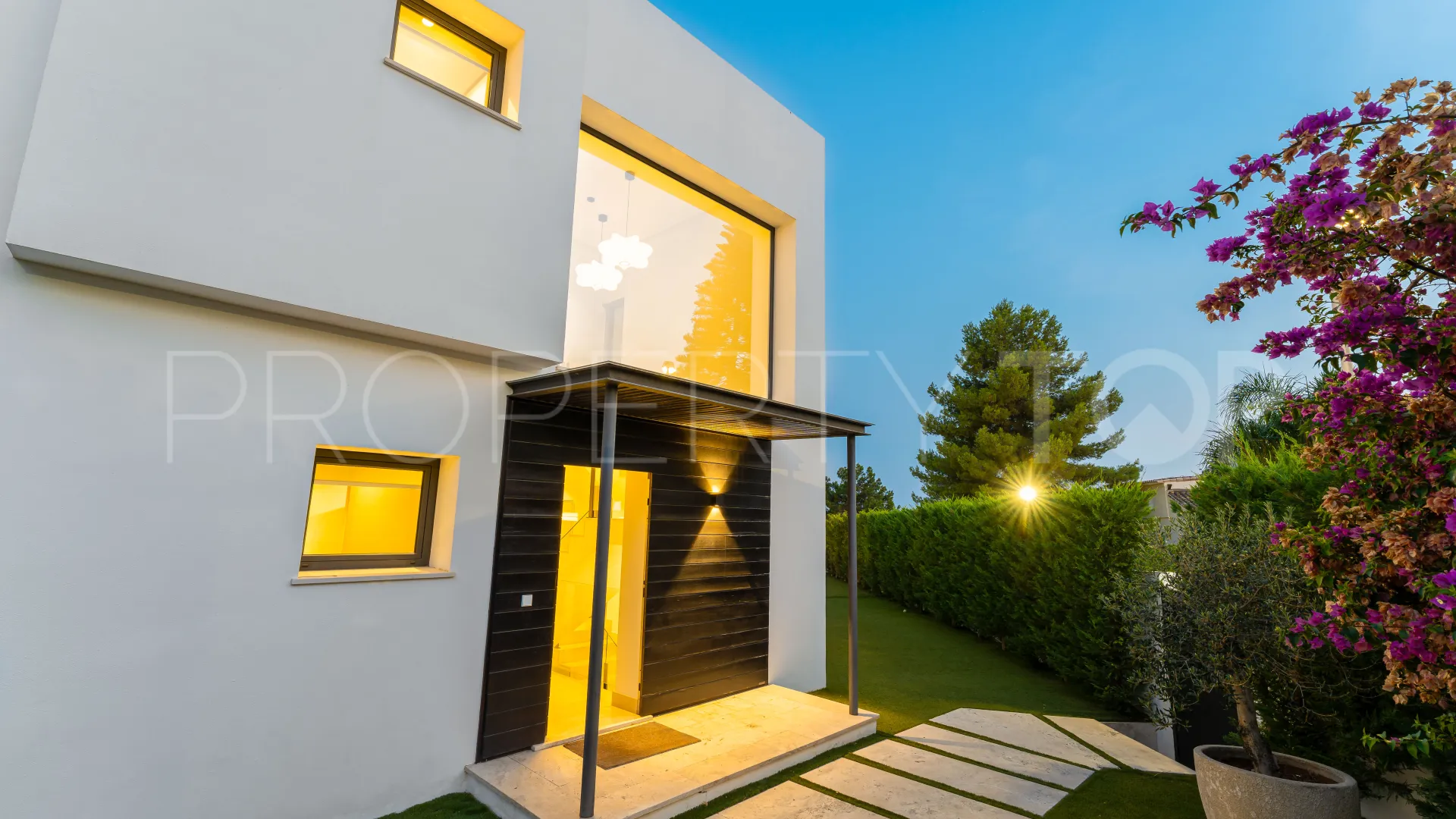 5 bedrooms villa for sale in Atalaya Fairways