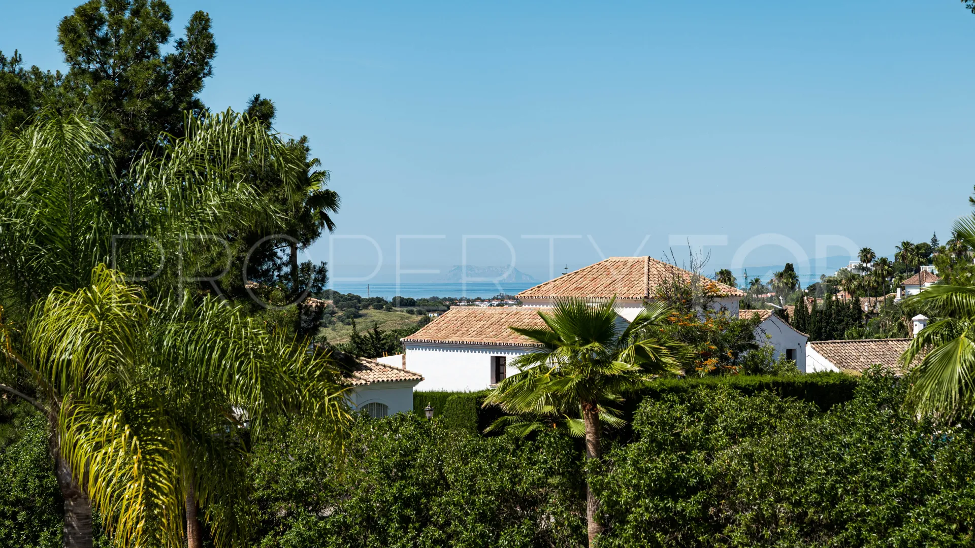5 bedrooms villa for sale in Atalaya Fairways