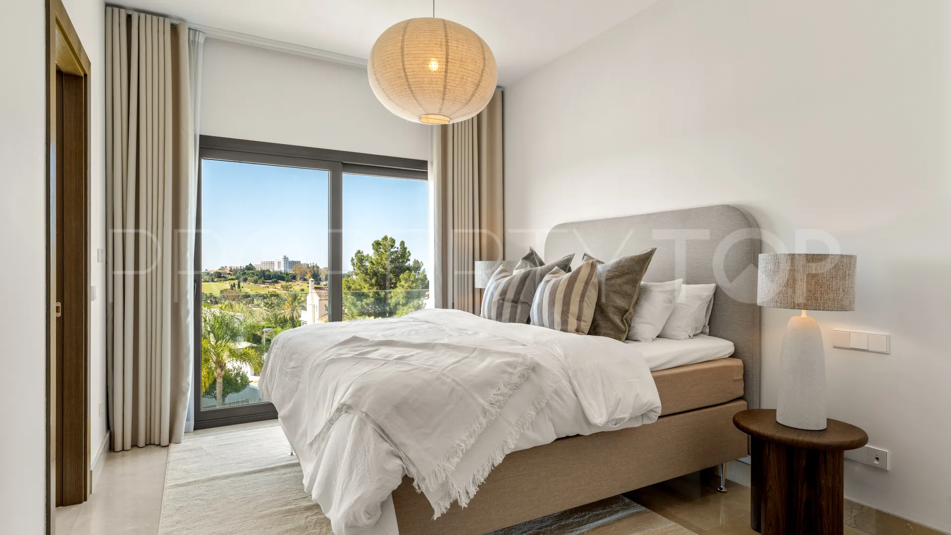 5 bedrooms villa for sale in Atalaya Fairways