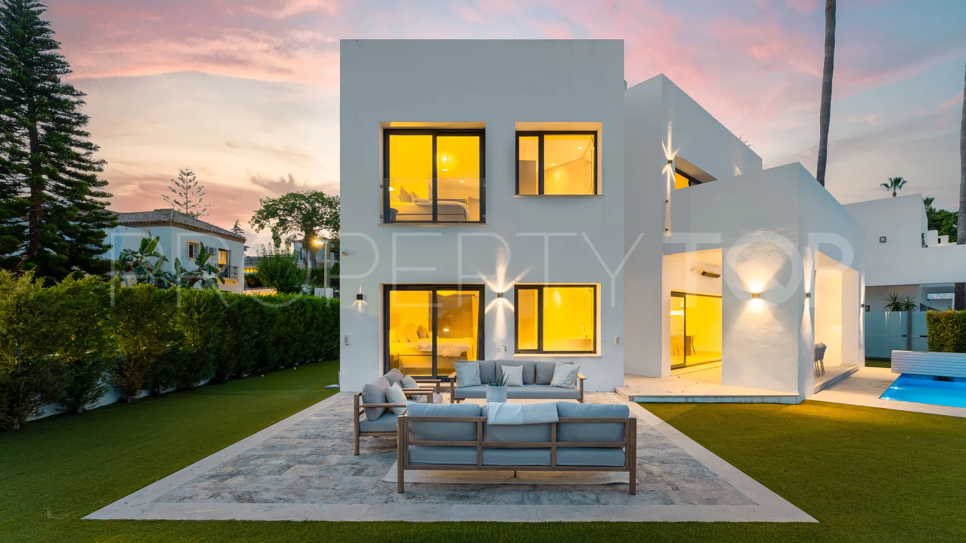 5 bedrooms villa for sale in Atalaya Fairways