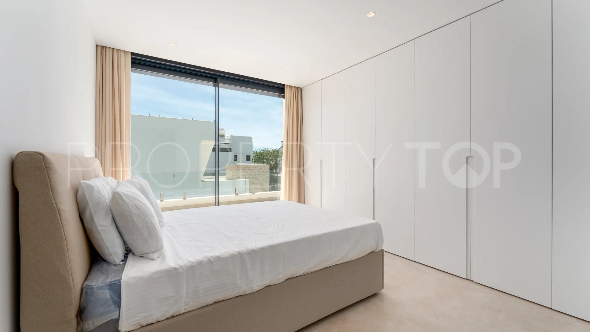 For sale villa in Monte Biarritz