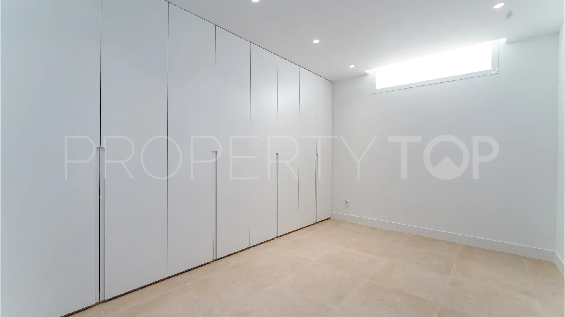 For sale villa in Monte Biarritz