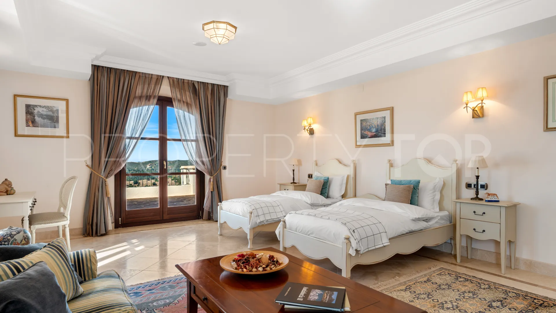 For sale villa in El Velerin with 5 bedrooms
