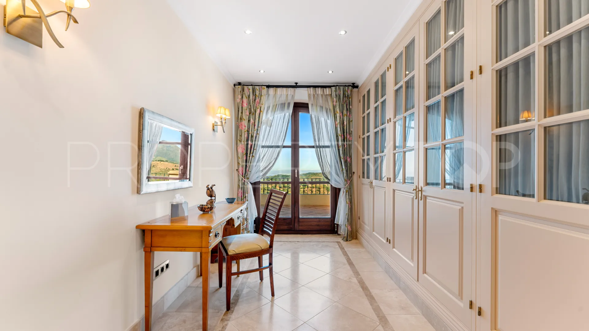 For sale villa in El Velerin with 5 bedrooms