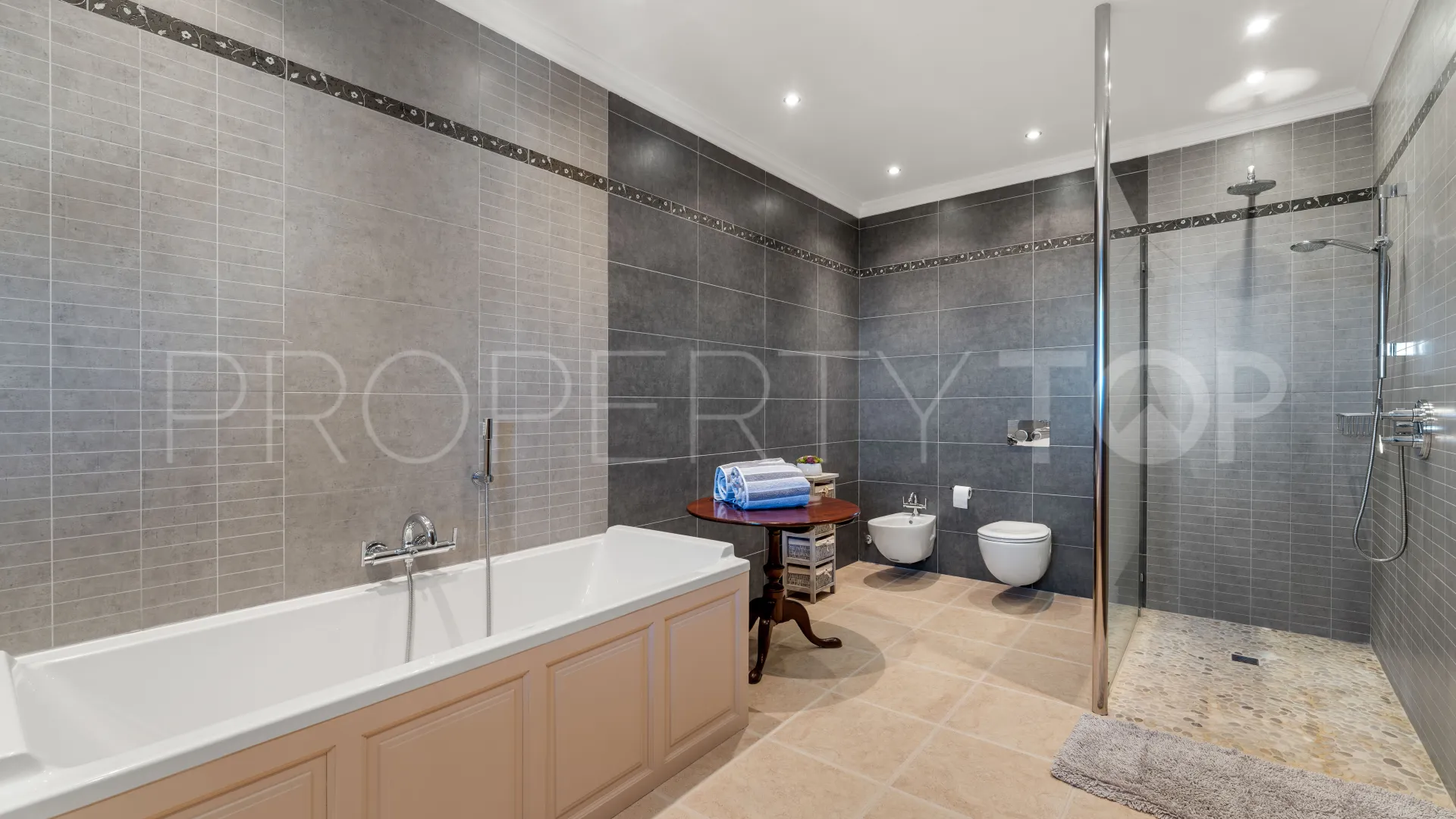 For sale villa in El Velerin with 5 bedrooms
