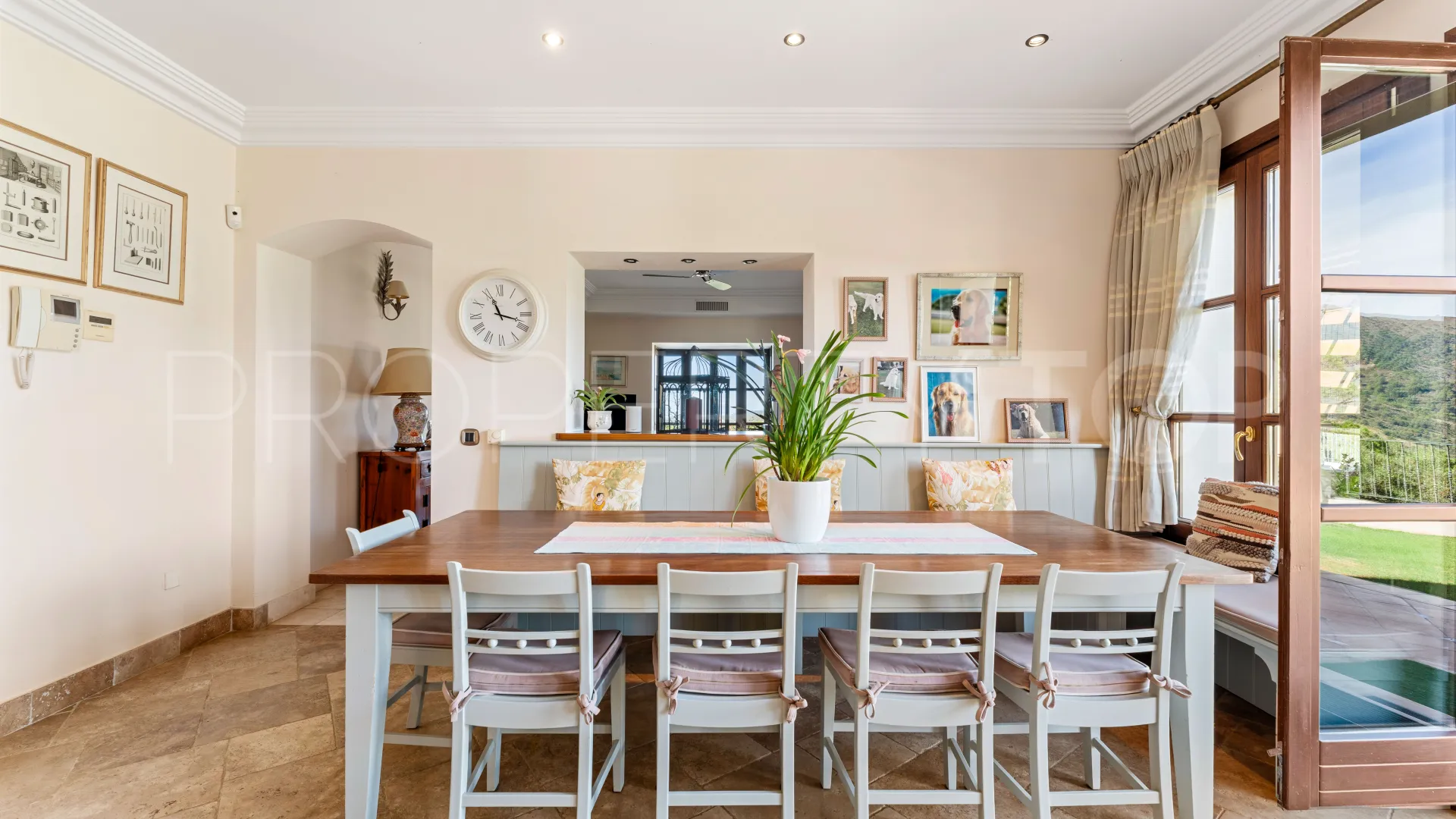 For sale villa in El Velerin with 5 bedrooms
