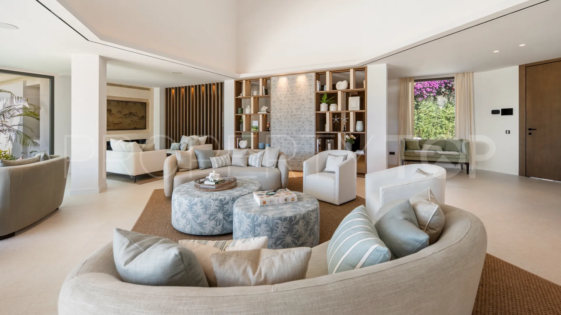 El Herrojo 6 bedrooms villa for sale