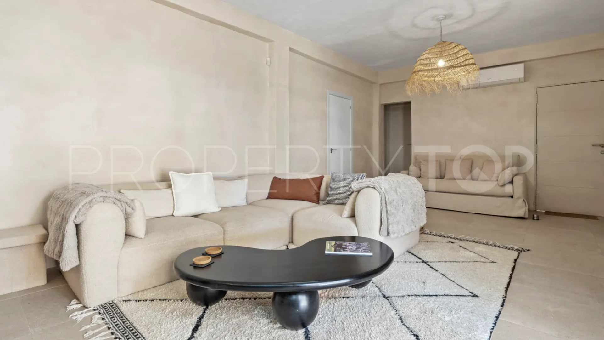 Hotel with 12 bedrooms for sale in Torreguadiaro