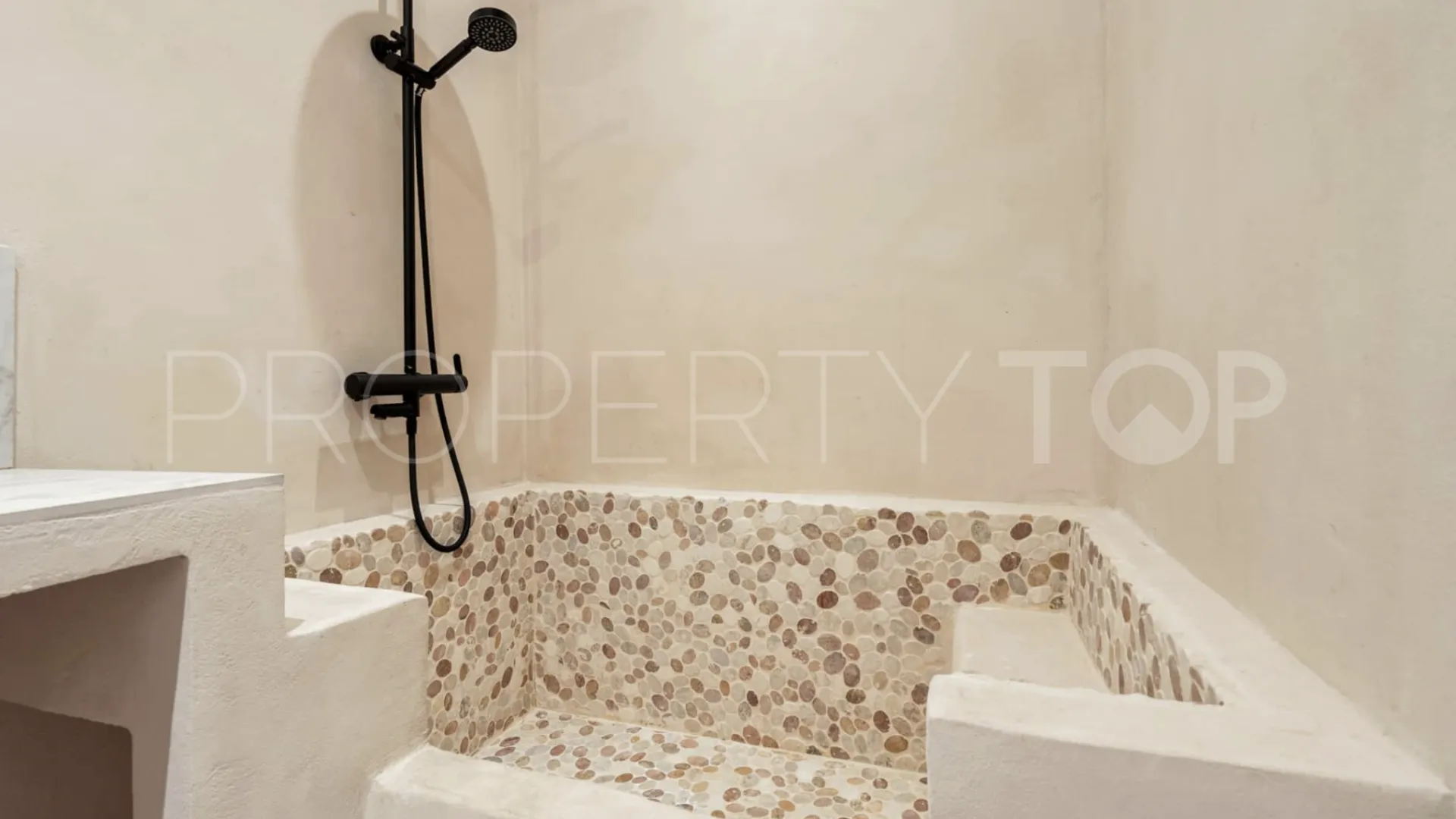 Hotel with 12 bedrooms for sale in Torreguadiaro