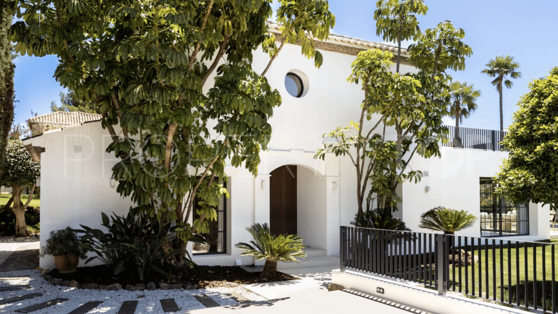 4 bedrooms villa for sale in Altos del Paraiso