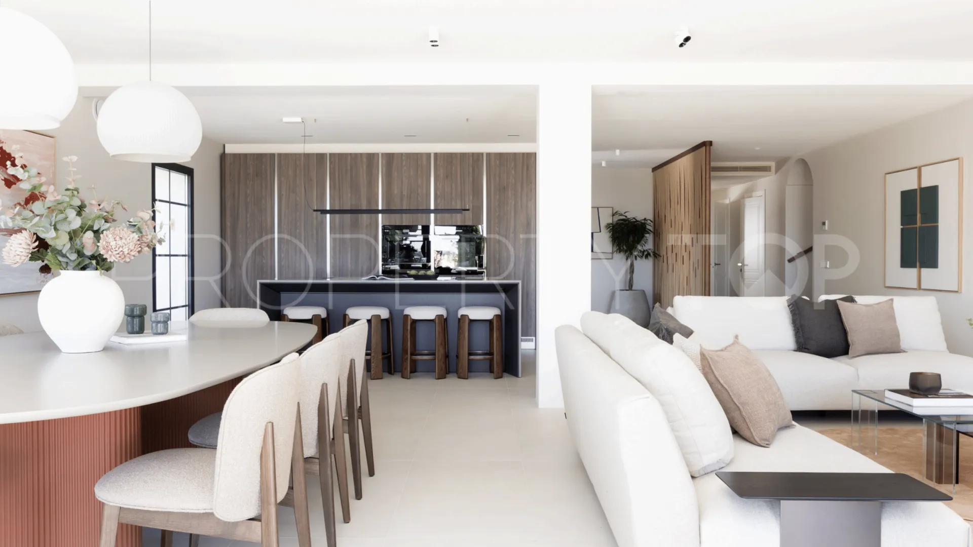 4 bedrooms villa for sale in Altos del Paraiso