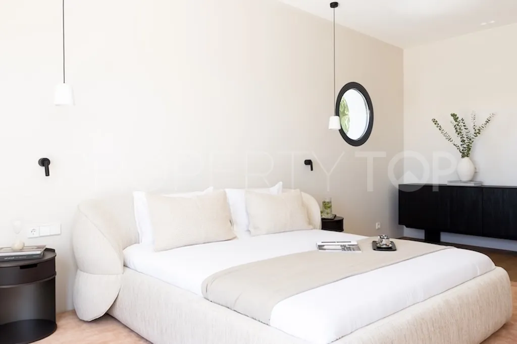 4 bedrooms villa for sale in Altos del Paraiso