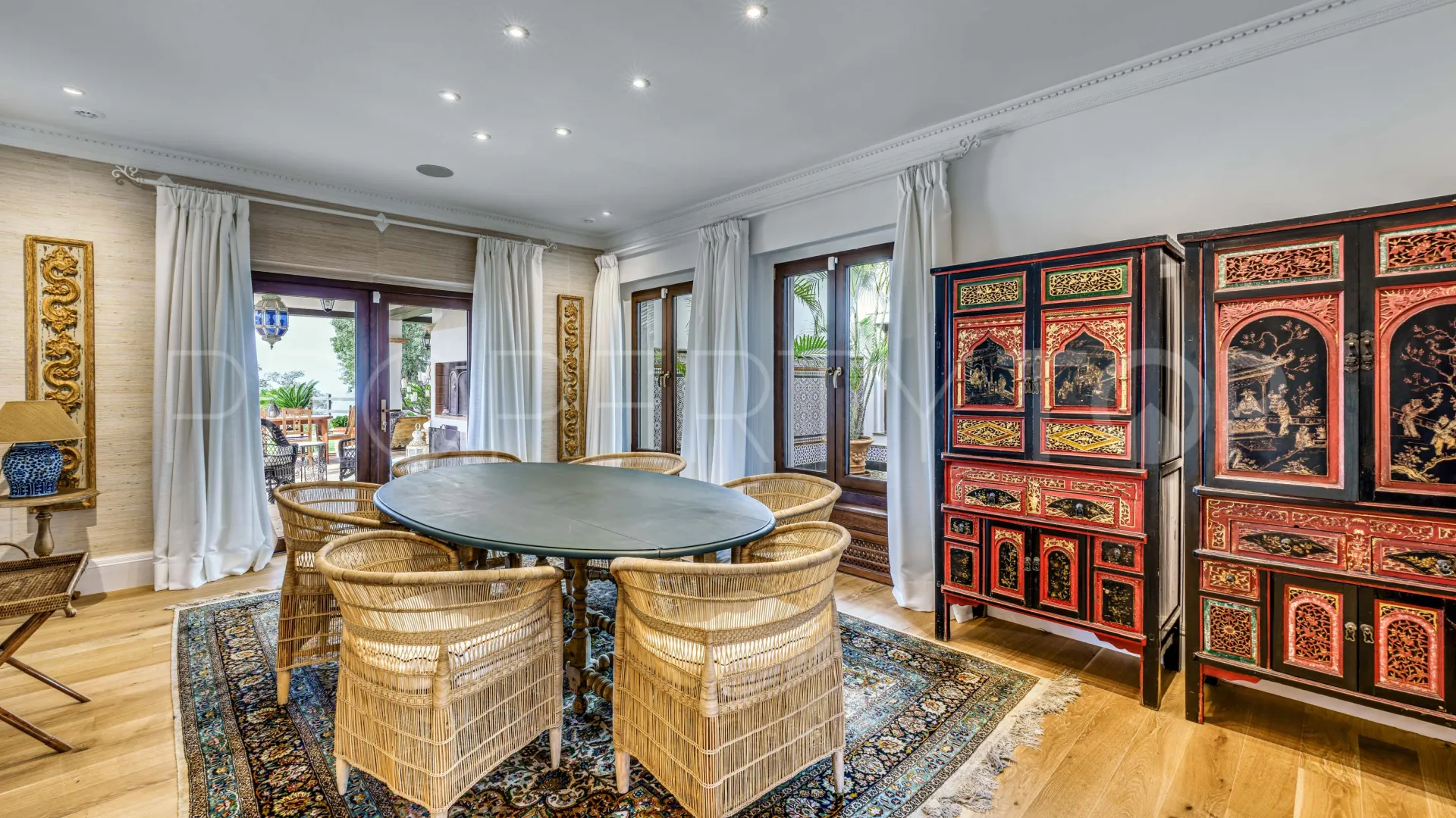 7 bedrooms estate for sale in La Mairena