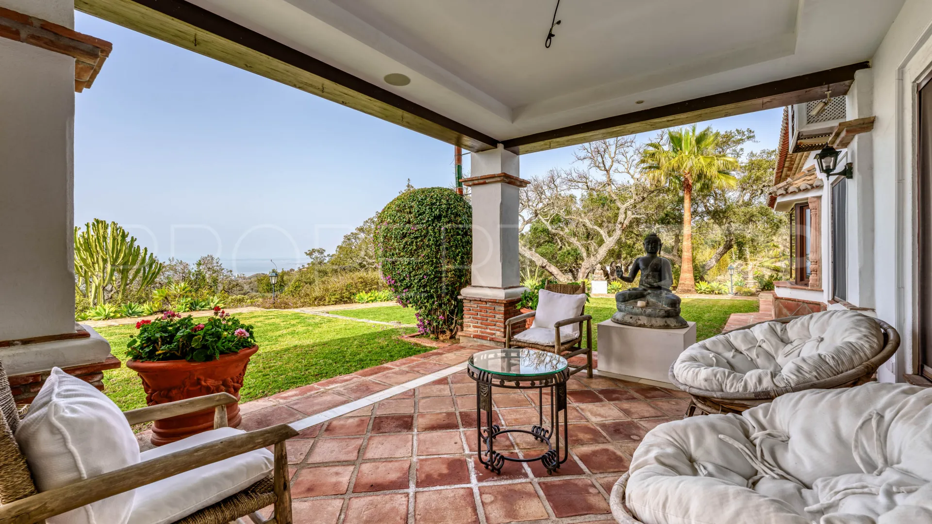 7 bedrooms estate for sale in La Mairena