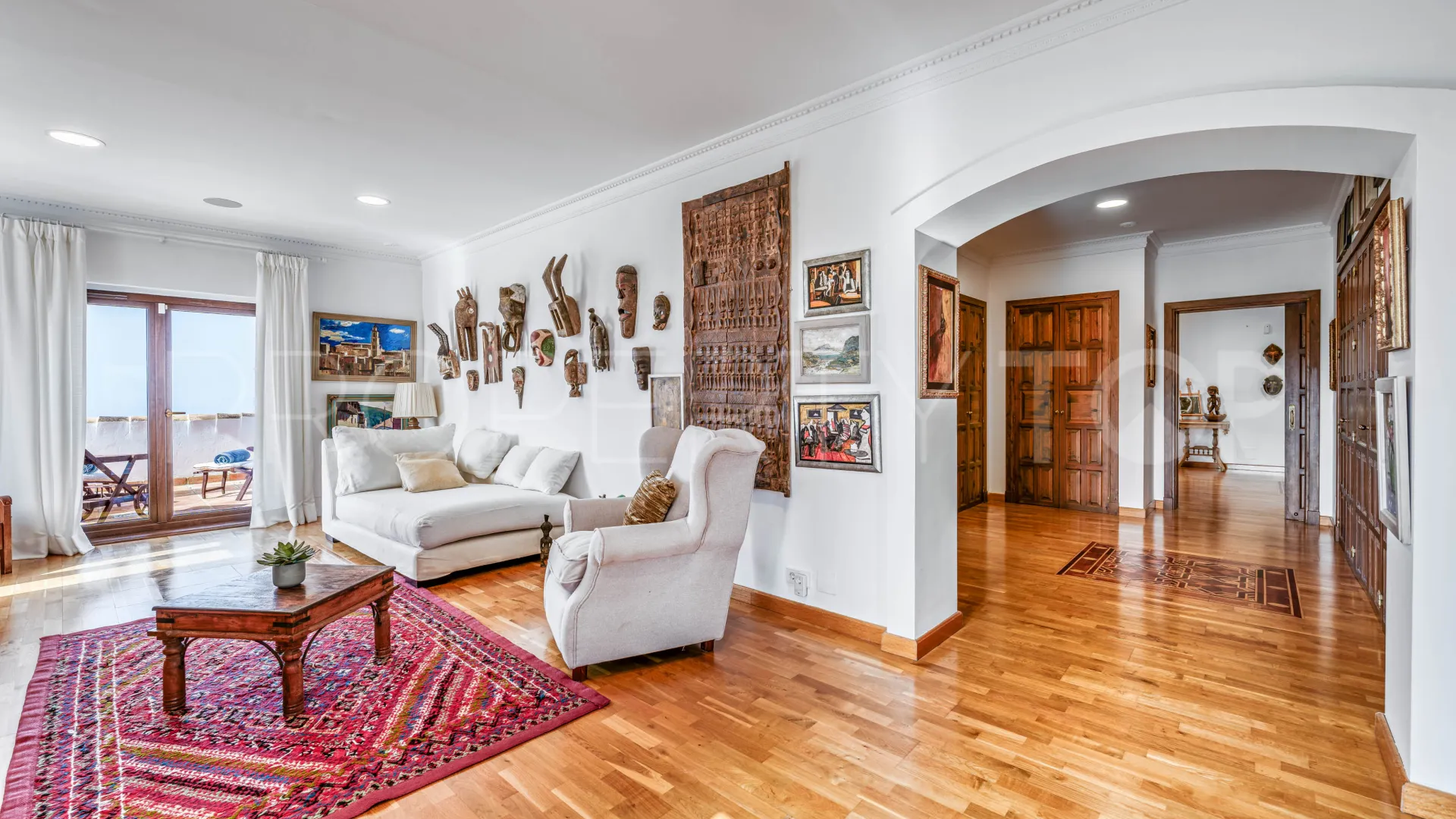 7 bedrooms estate for sale in La Mairena