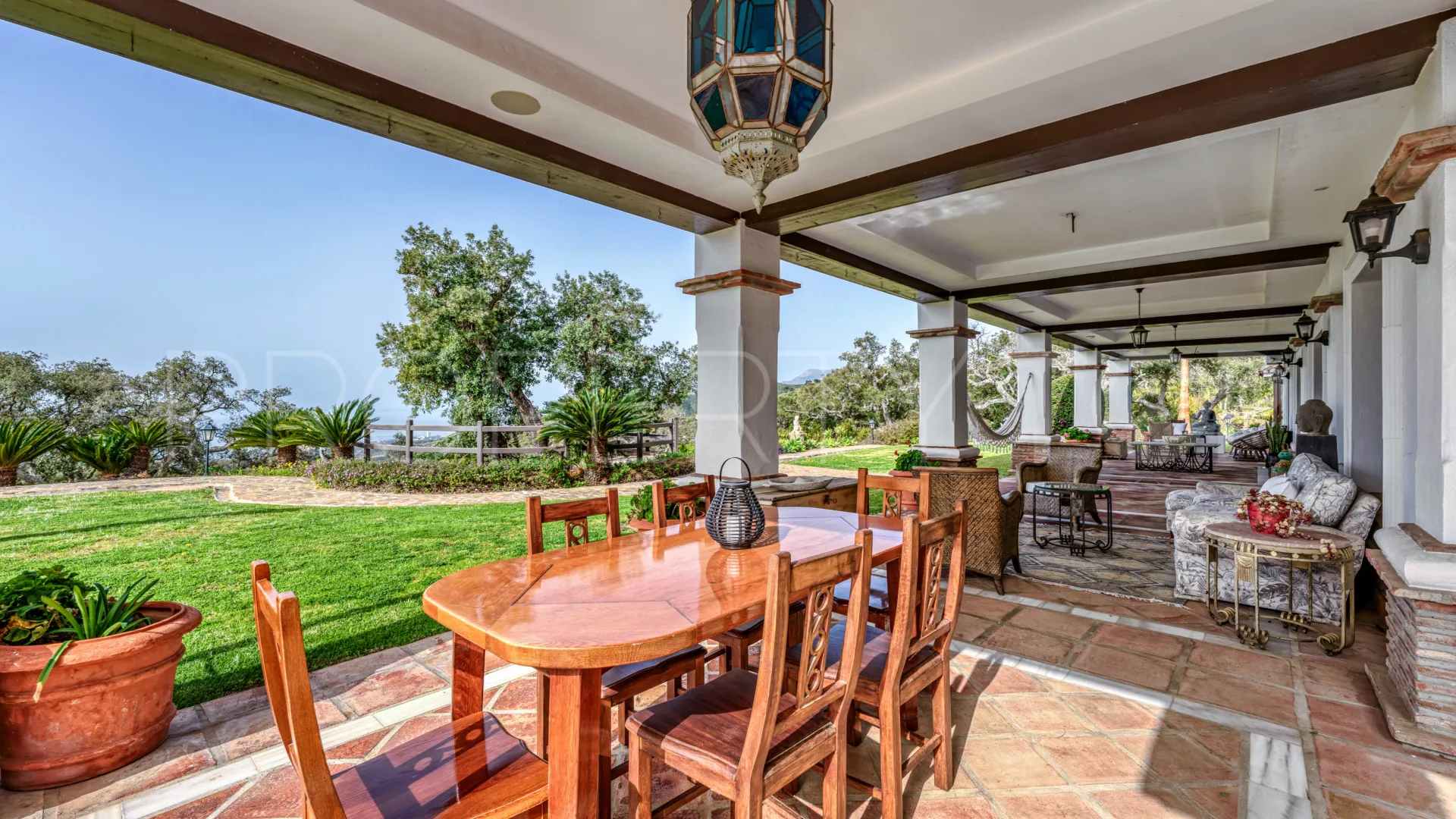 7 bedrooms estate for sale in La Mairena