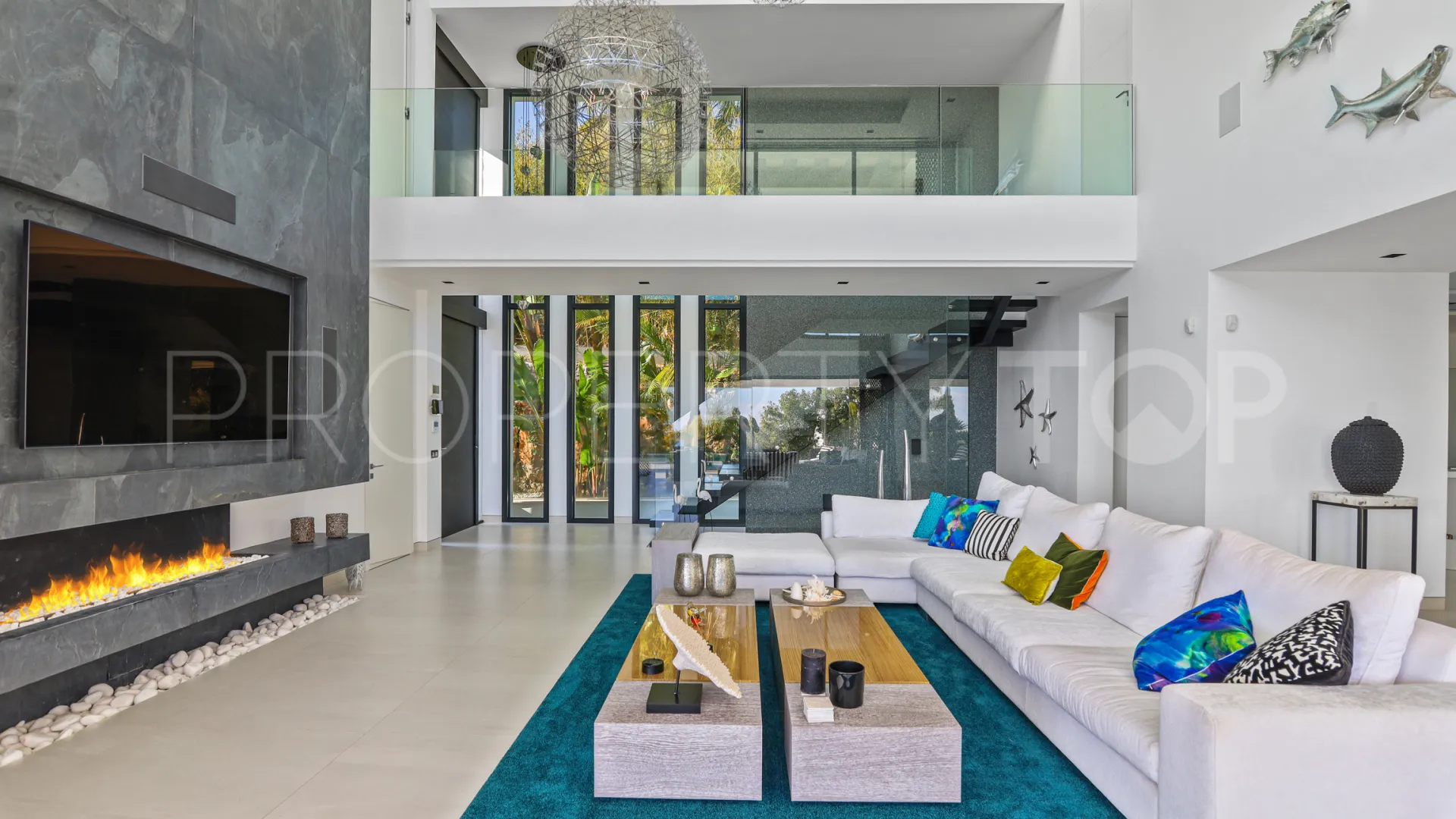 Villa for sale in Los Flamingos with 6 bedrooms