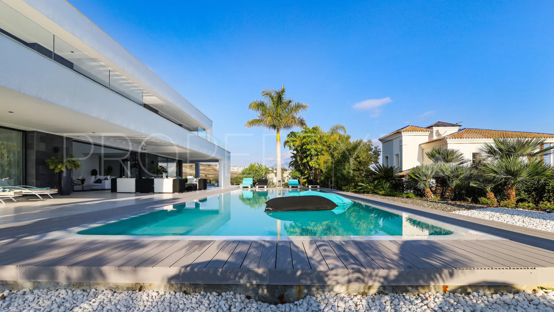 Villa for sale in Los Flamingos with 6 bedrooms
