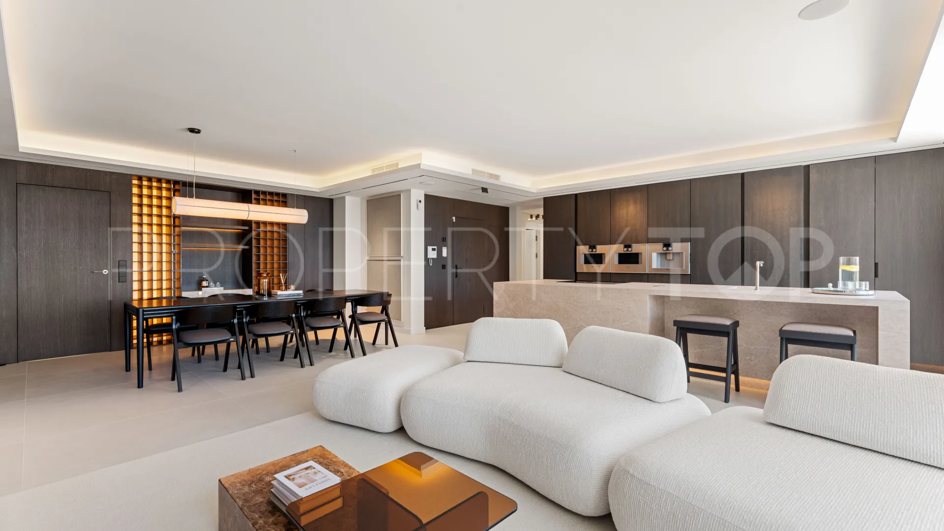 For sale penthouse in Condado de Sierra Blanca with 4 bedrooms