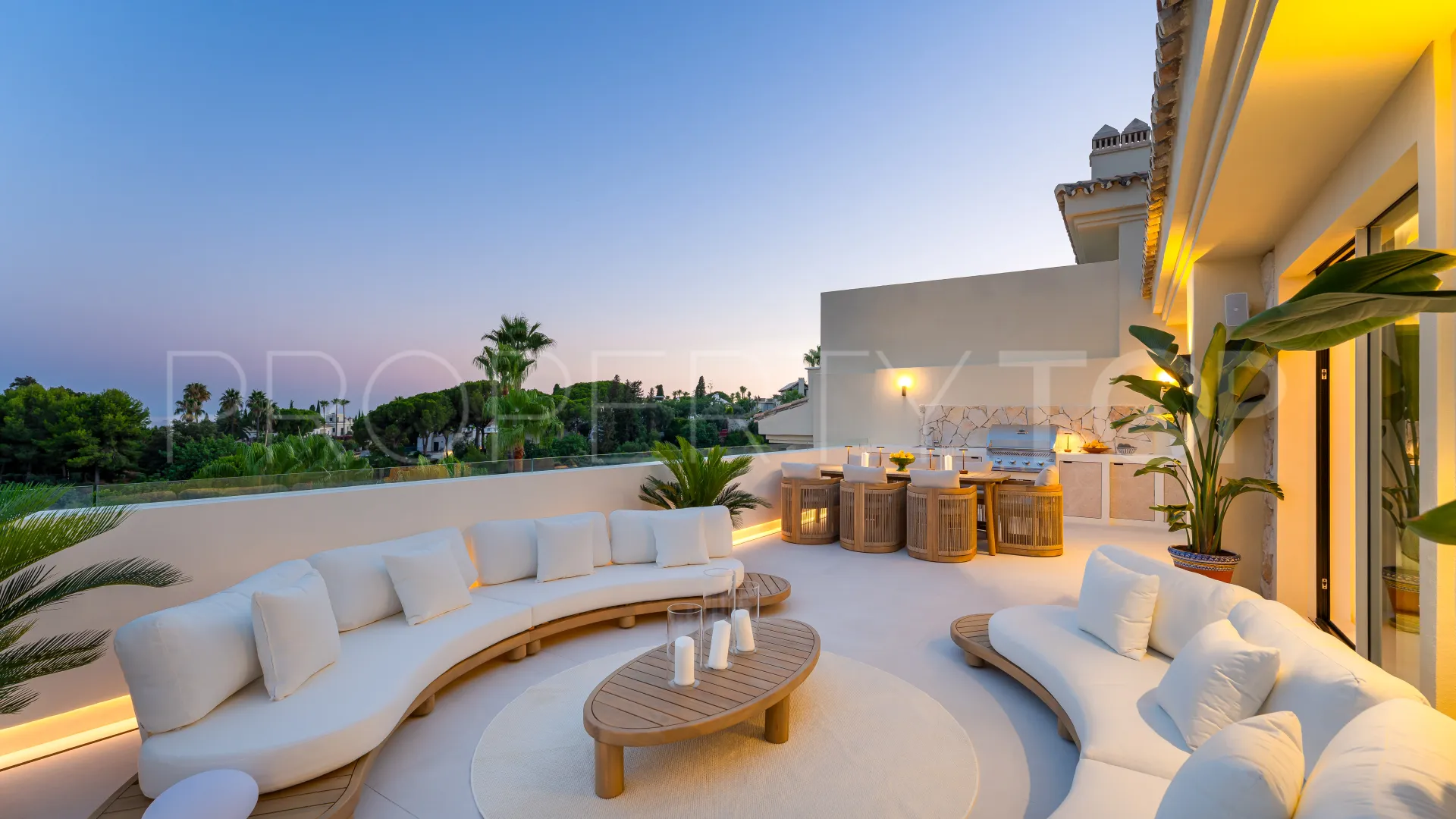 For sale penthouse in Condado de Sierra Blanca with 4 bedrooms