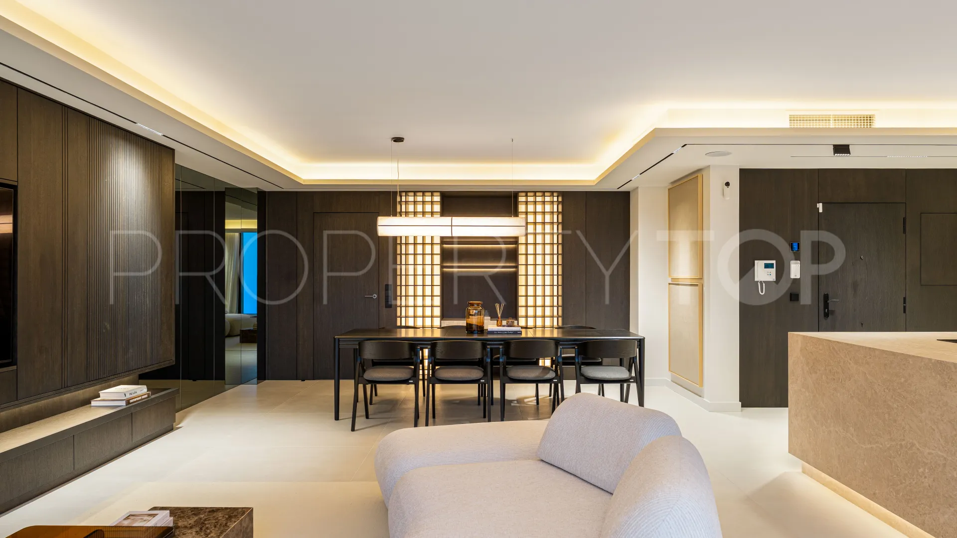 For sale penthouse in Condado de Sierra Blanca with 4 bedrooms