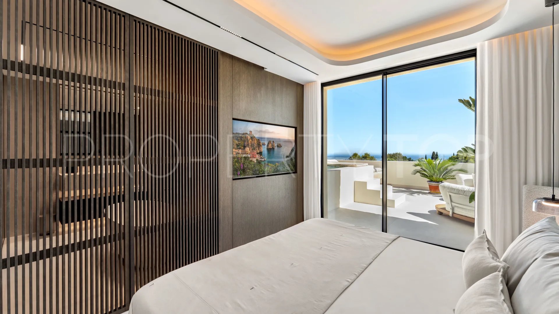 For sale penthouse in Condado de Sierra Blanca with 4 bedrooms