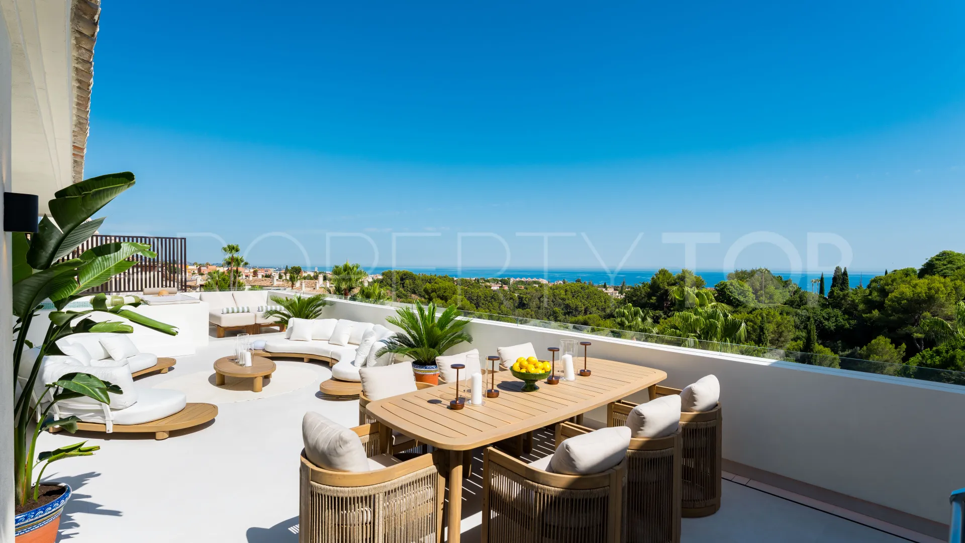 For sale penthouse in Condado de Sierra Blanca with 4 bedrooms