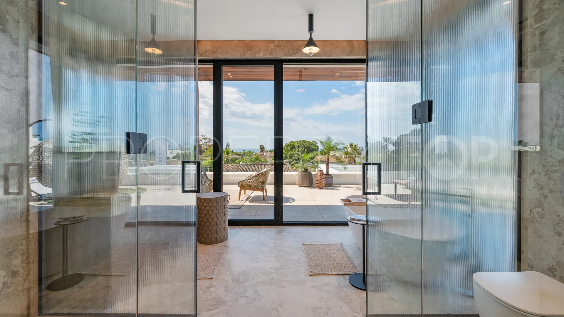 Marbesa 6 bedrooms villa for sale