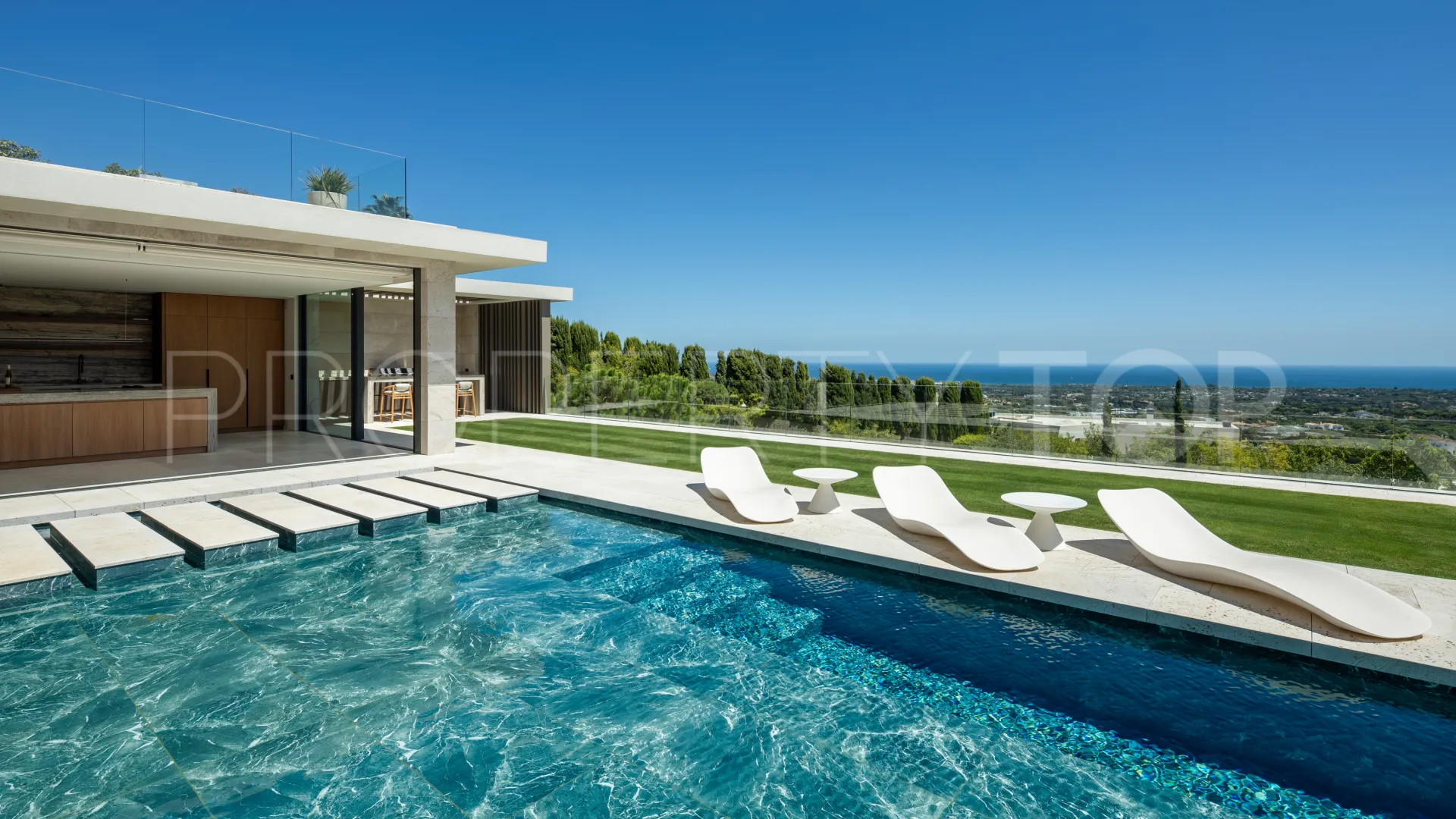 For sale La Reserva villa