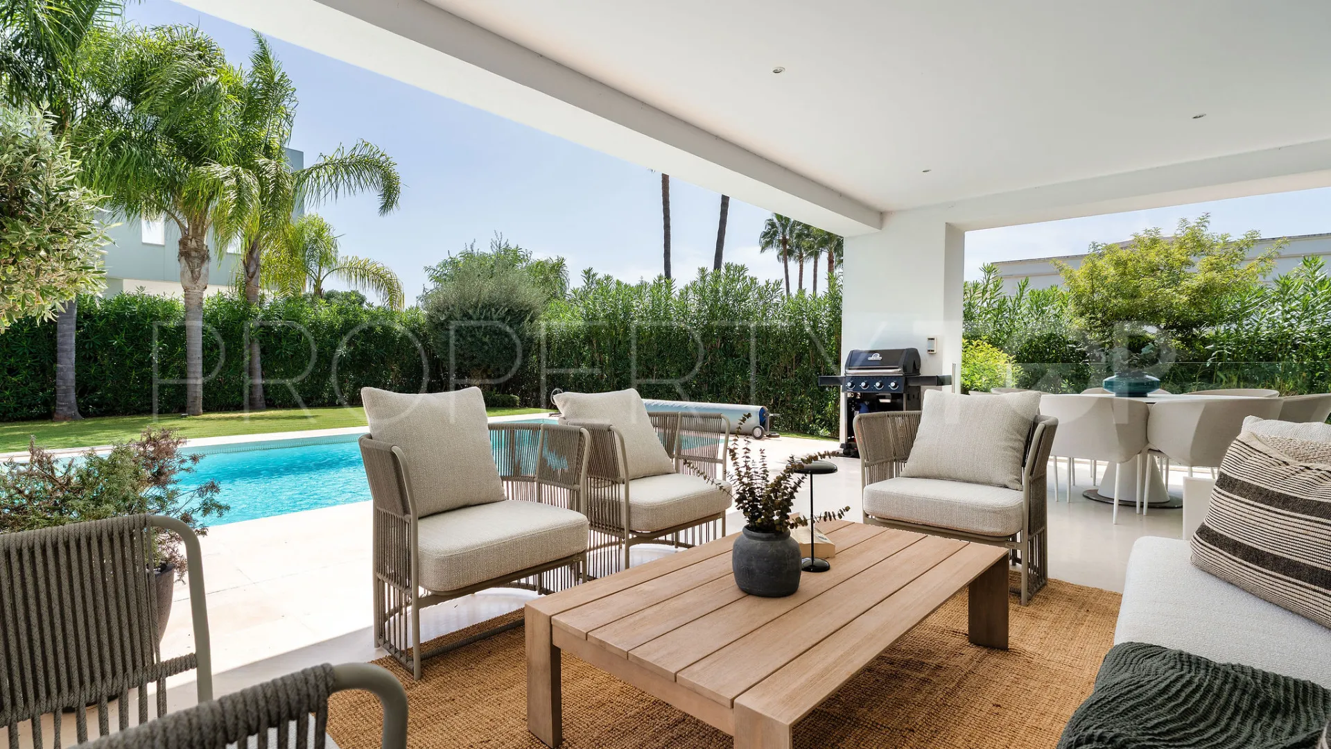Villa en venta en Los Olivos del Paraiso de 5 dormitorios