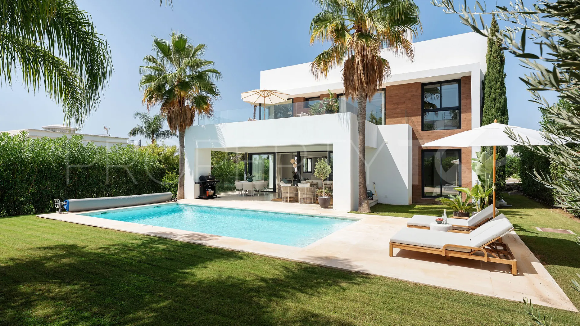 Villa en venta en Los Olivos del Paraiso de 5 dormitorios