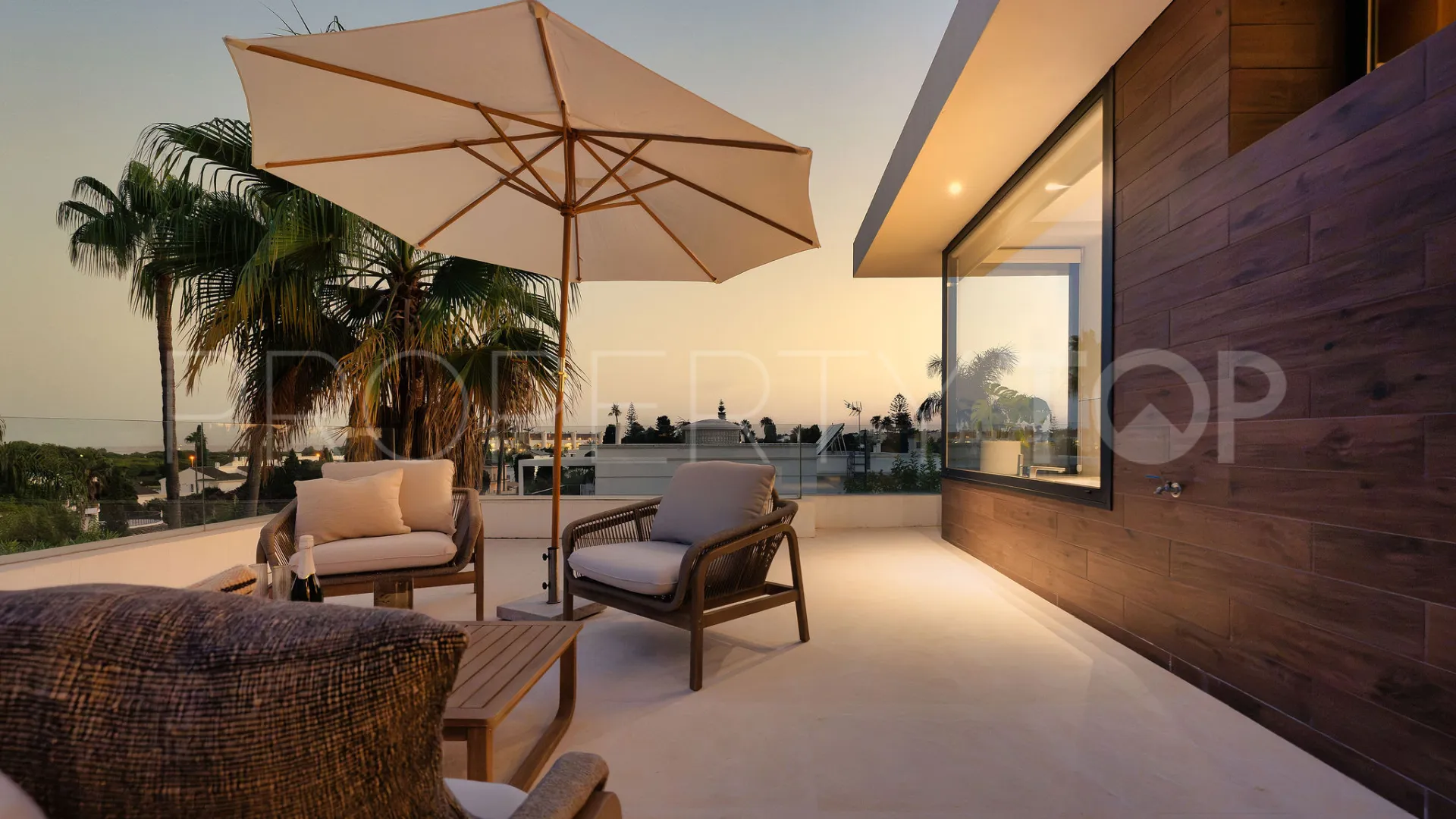 Villa en venta en Los Olivos del Paraiso de 5 dormitorios