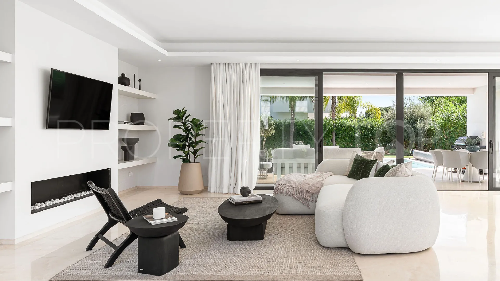 Villa en venta en Los Olivos del Paraiso de 5 dormitorios