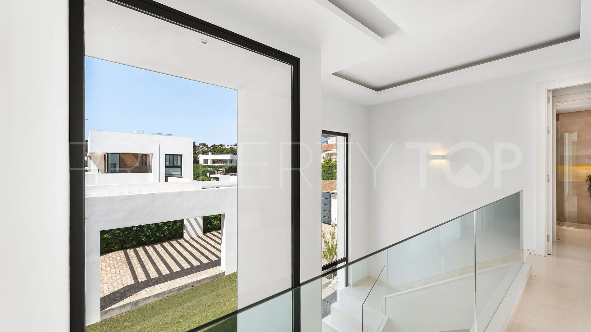 Villa en venta en Los Olivos del Paraiso de 5 dormitorios