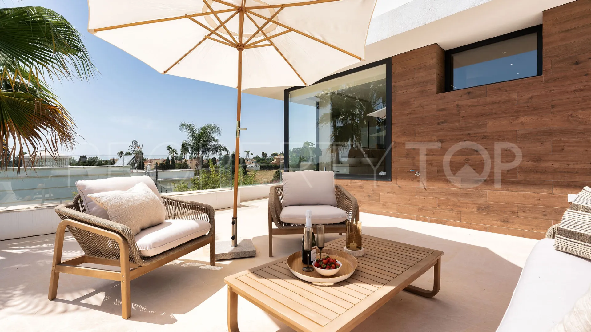 Villa en venta en Los Olivos del Paraiso de 5 dormitorios