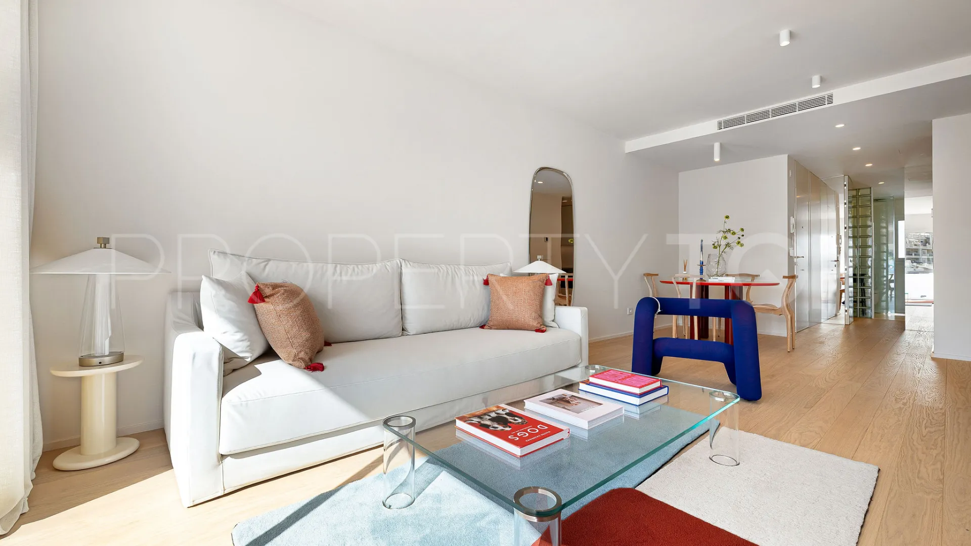 Se vende atico duplex con 2 dormitorios en Los Dragos