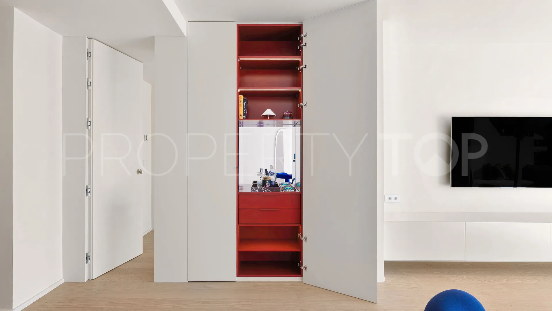 Se vende atico duplex con 2 dormitorios en Los Dragos