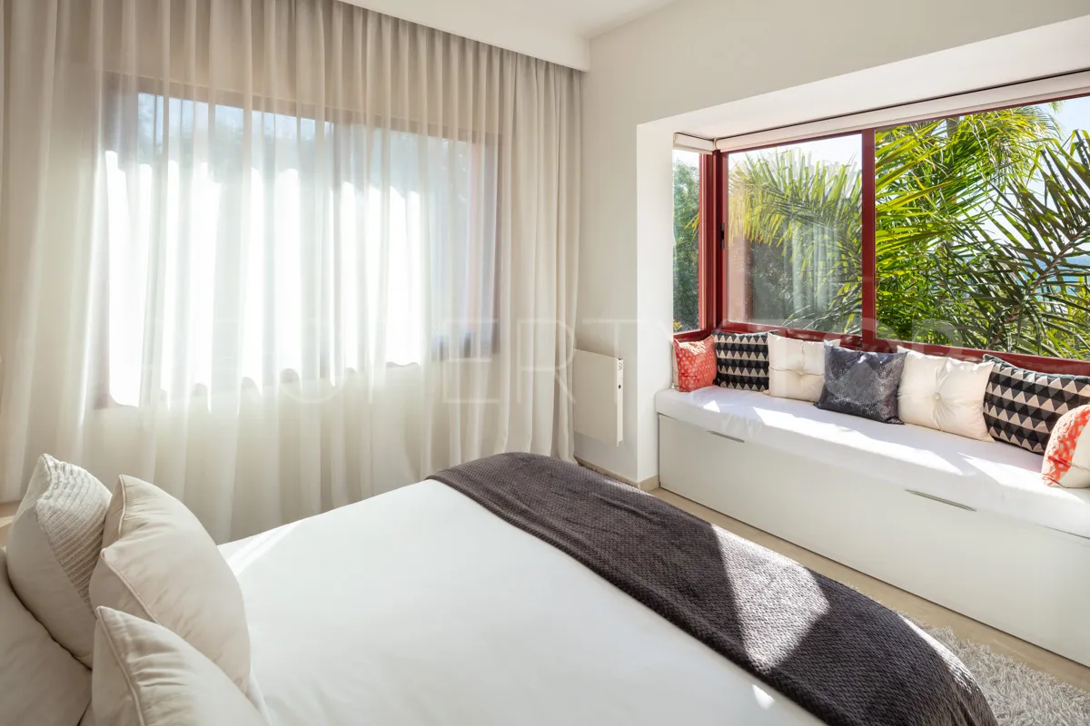 For sale Marbella East penthouse with 2 bedrooms