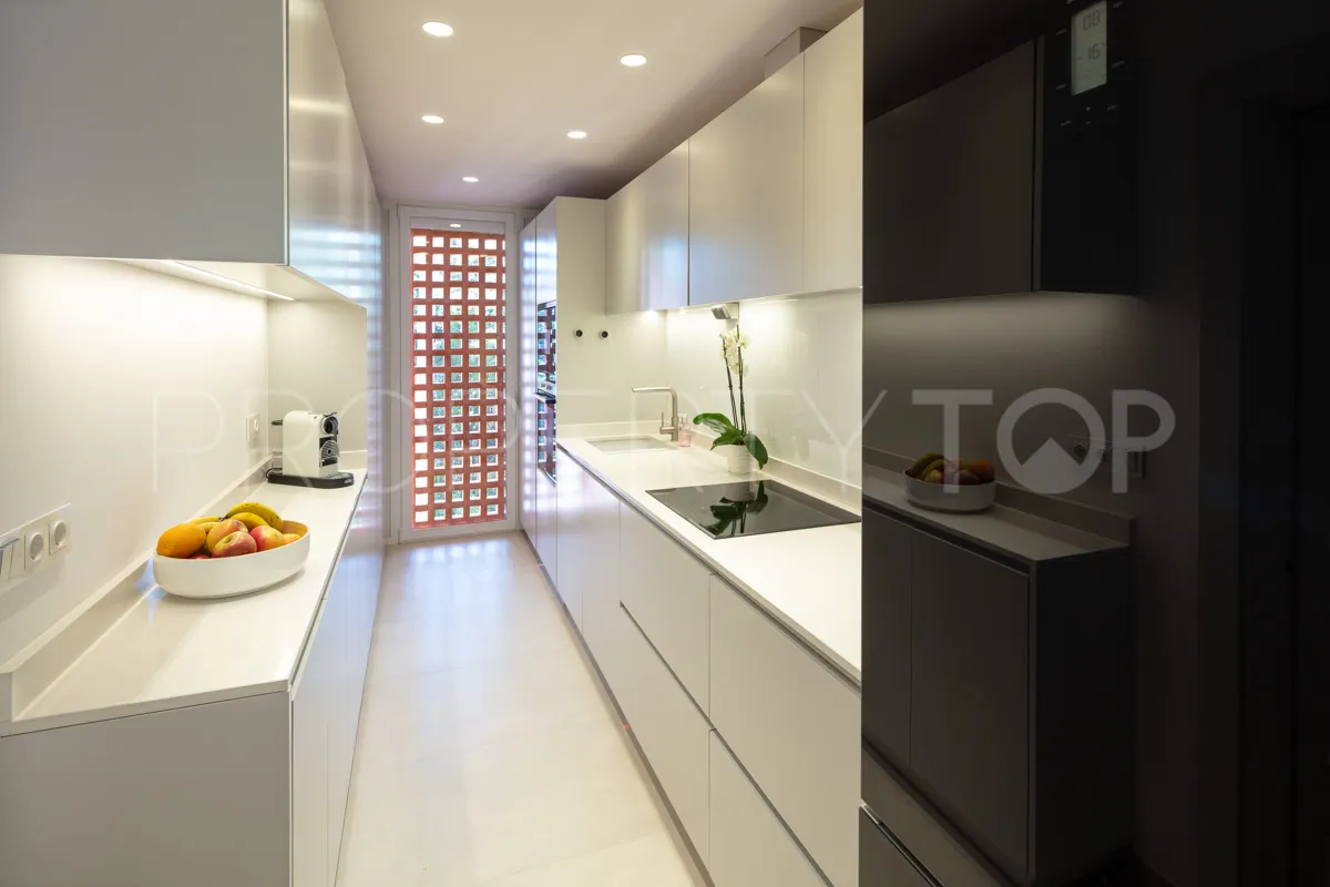 For sale Marbella East penthouse with 2 bedrooms