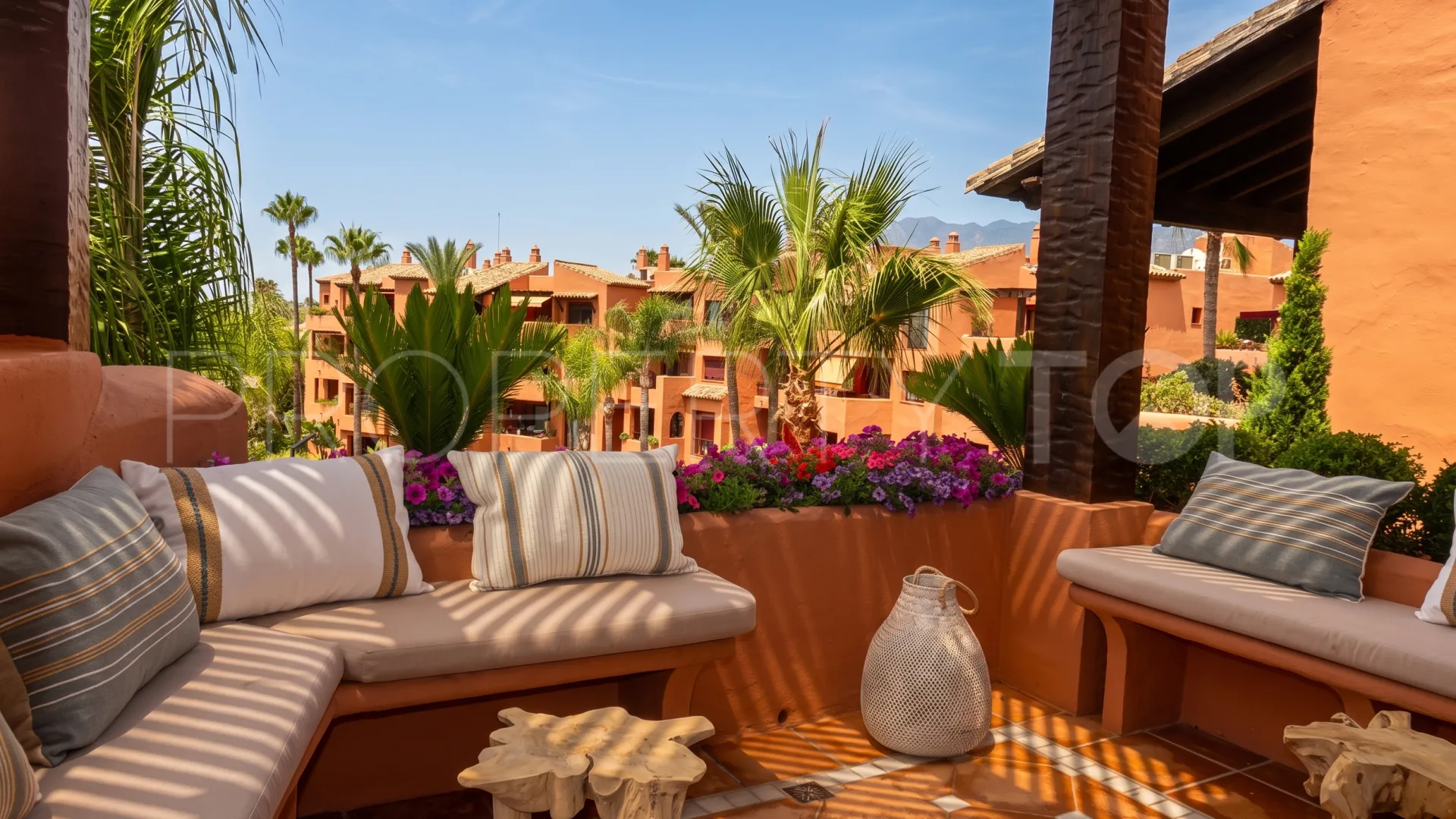 For sale Marbella East penthouse with 2 bedrooms
