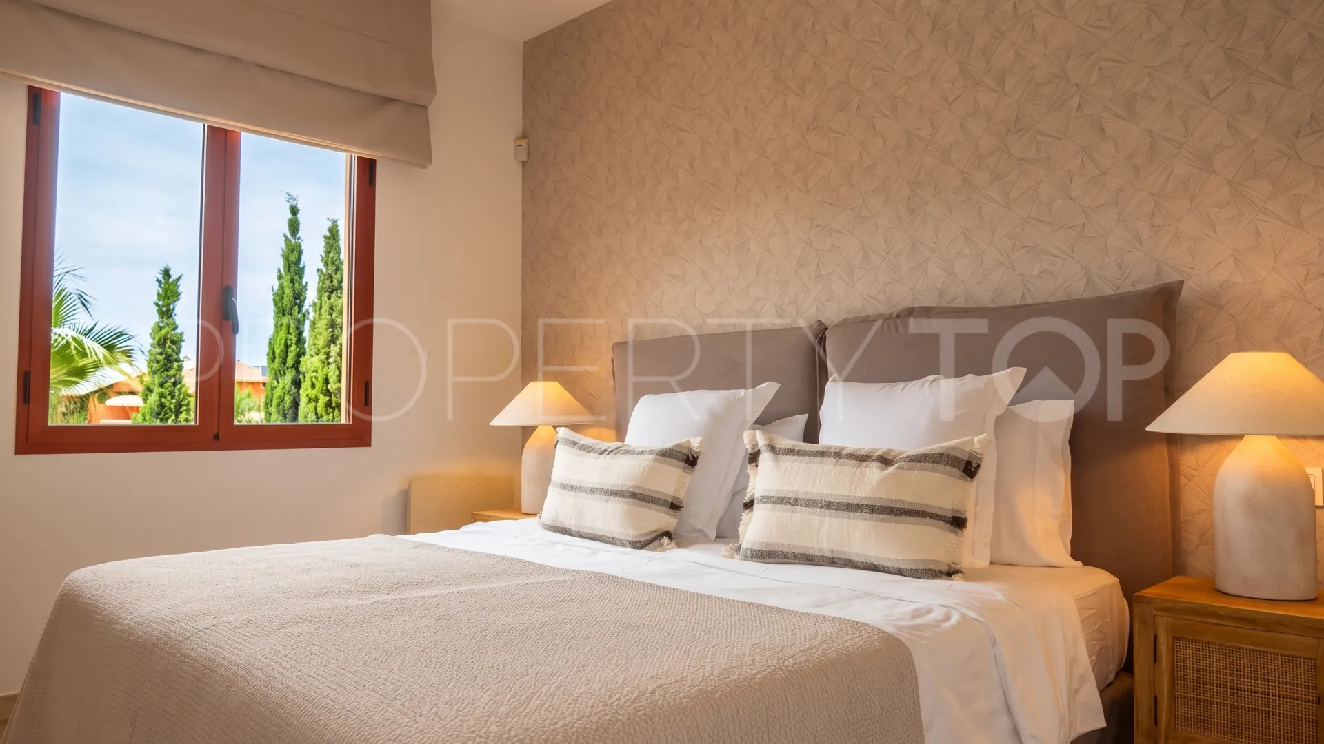 For sale Marbella East penthouse with 2 bedrooms