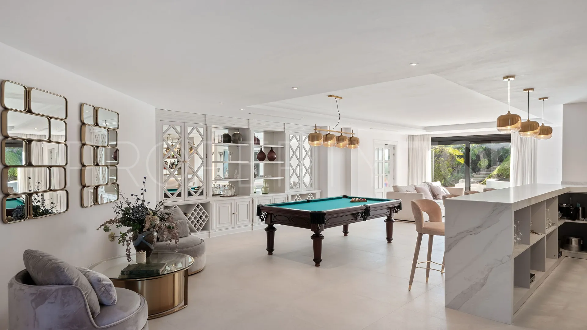 Villa en venta de 6 dormitorios en Marbella Hill Club