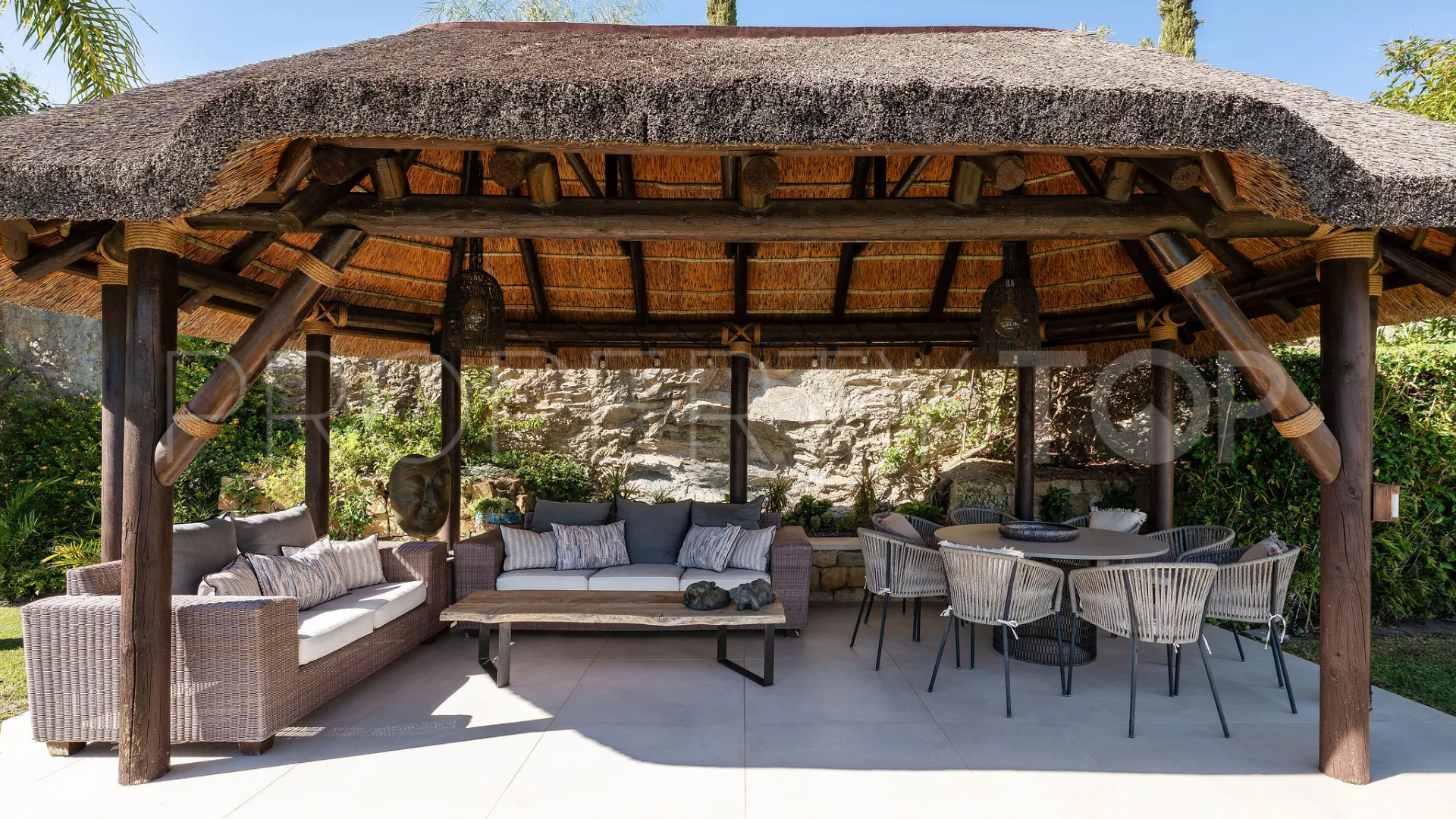 Villa en venta de 6 dormitorios en Marbella Hill Club