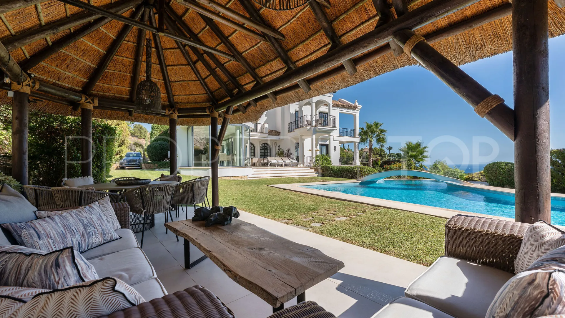Villa en venta de 6 dormitorios en Marbella Hill Club