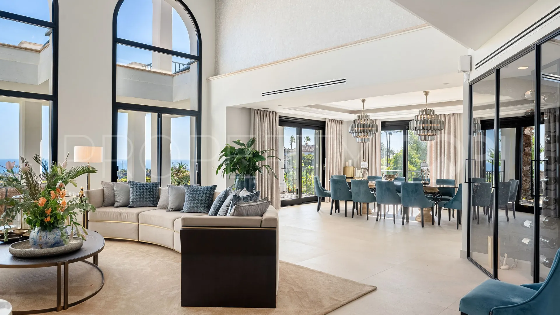 Villa en venta de 6 dormitorios en Marbella Hill Club