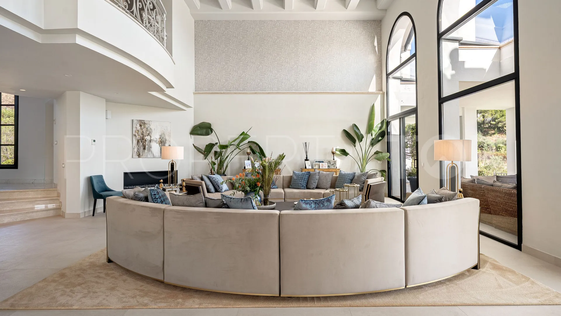 Villa en venta de 6 dormitorios en Marbella Hill Club